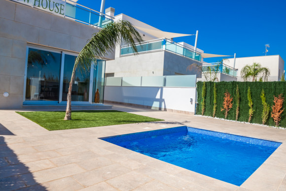 Villa for sale - New Build - Los Alcázares - Serena Golf and Beach Resort