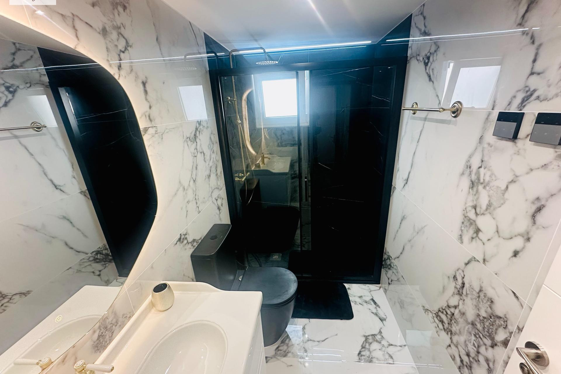 Alquiler a largo plazo - Apartamento / piso - Alicante - Campoamor