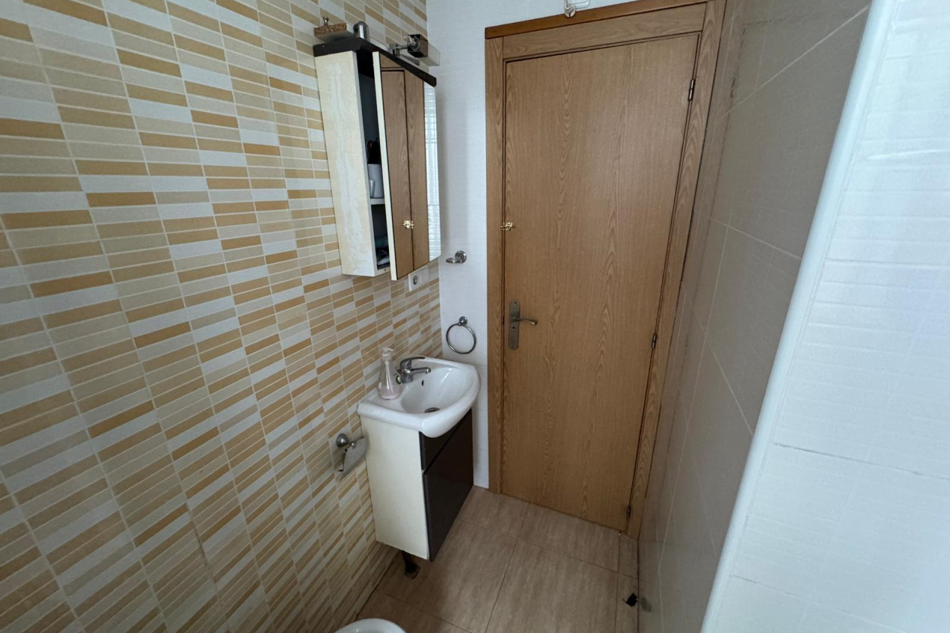 Alquiler a largo plazo - Apartamento / piso - Alicante - Carolinas Bajas