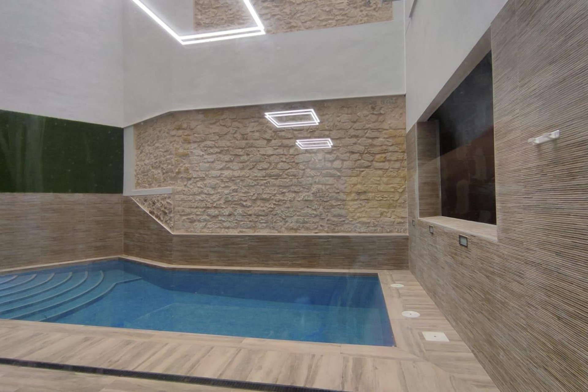 Alquiler a largo plazo - Apartamento / piso - Alicante - Centro Tradicional