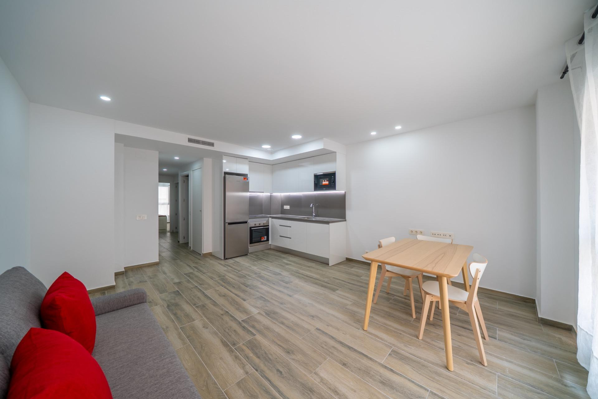 Alquiler a largo plazo - Apartamento / piso - Alicante - Centro