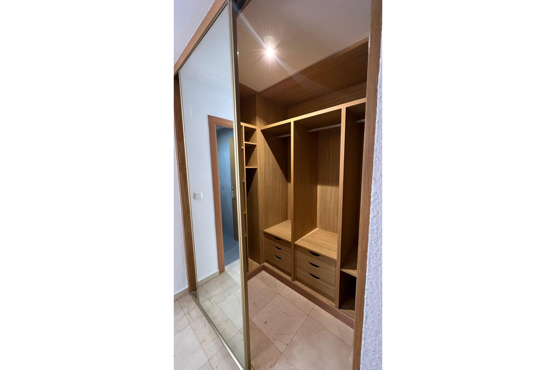 Alquiler a largo plazo - Apartamento / piso - Alicante - Garbinet-Parque de las Avenidas