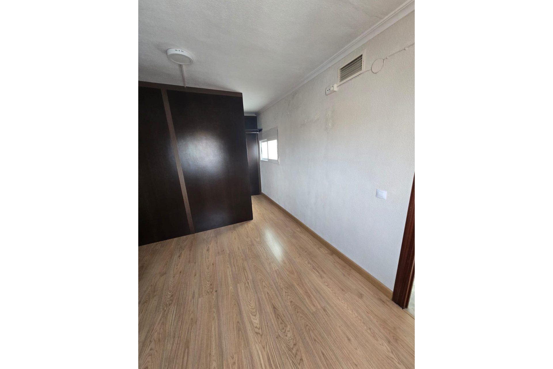 Alquiler a largo plazo - Apartamento / piso - Alicante - Los ángeles