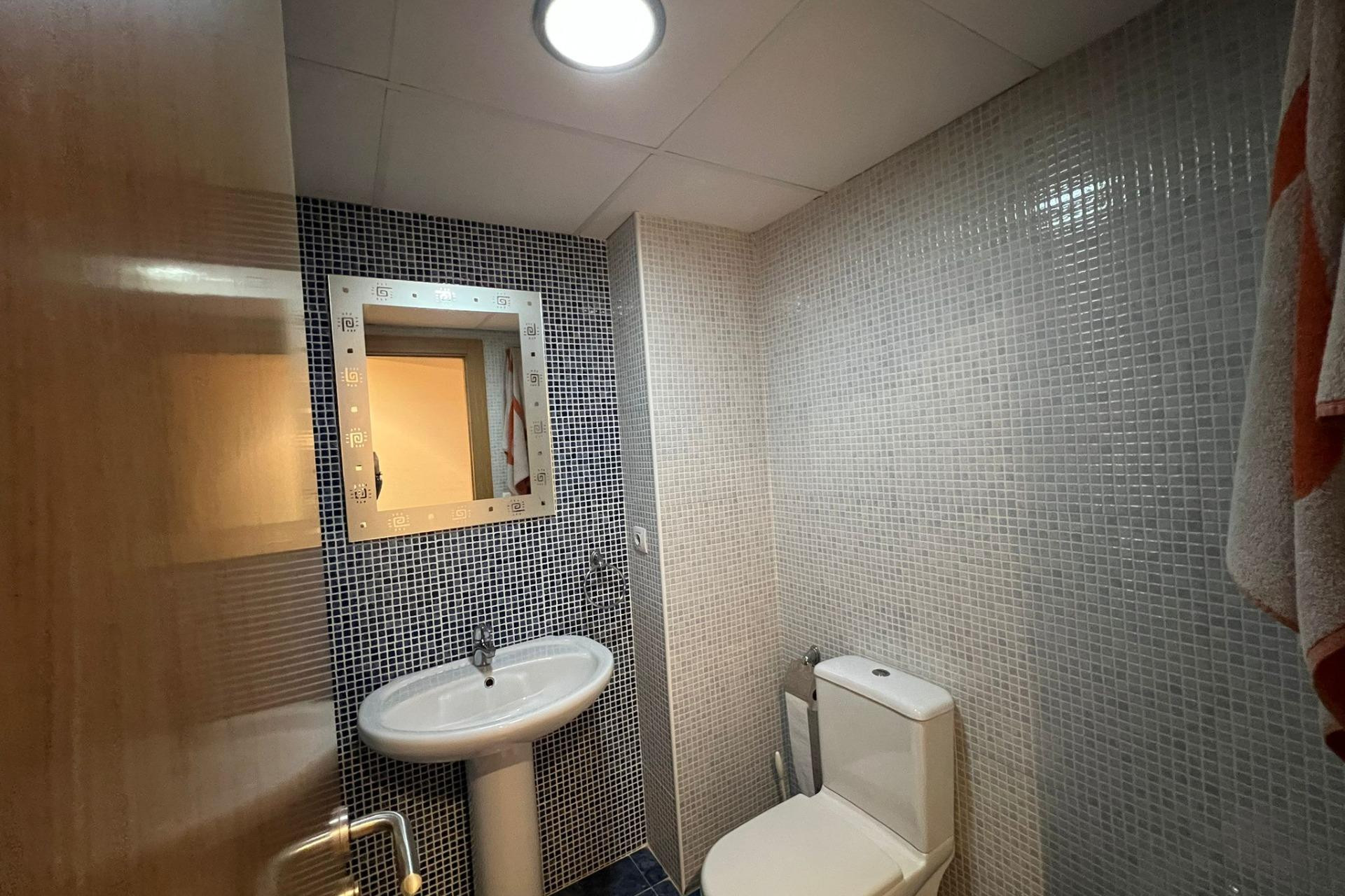 Alquiler a largo plazo - Apartamento / piso - Alicante - Pau II