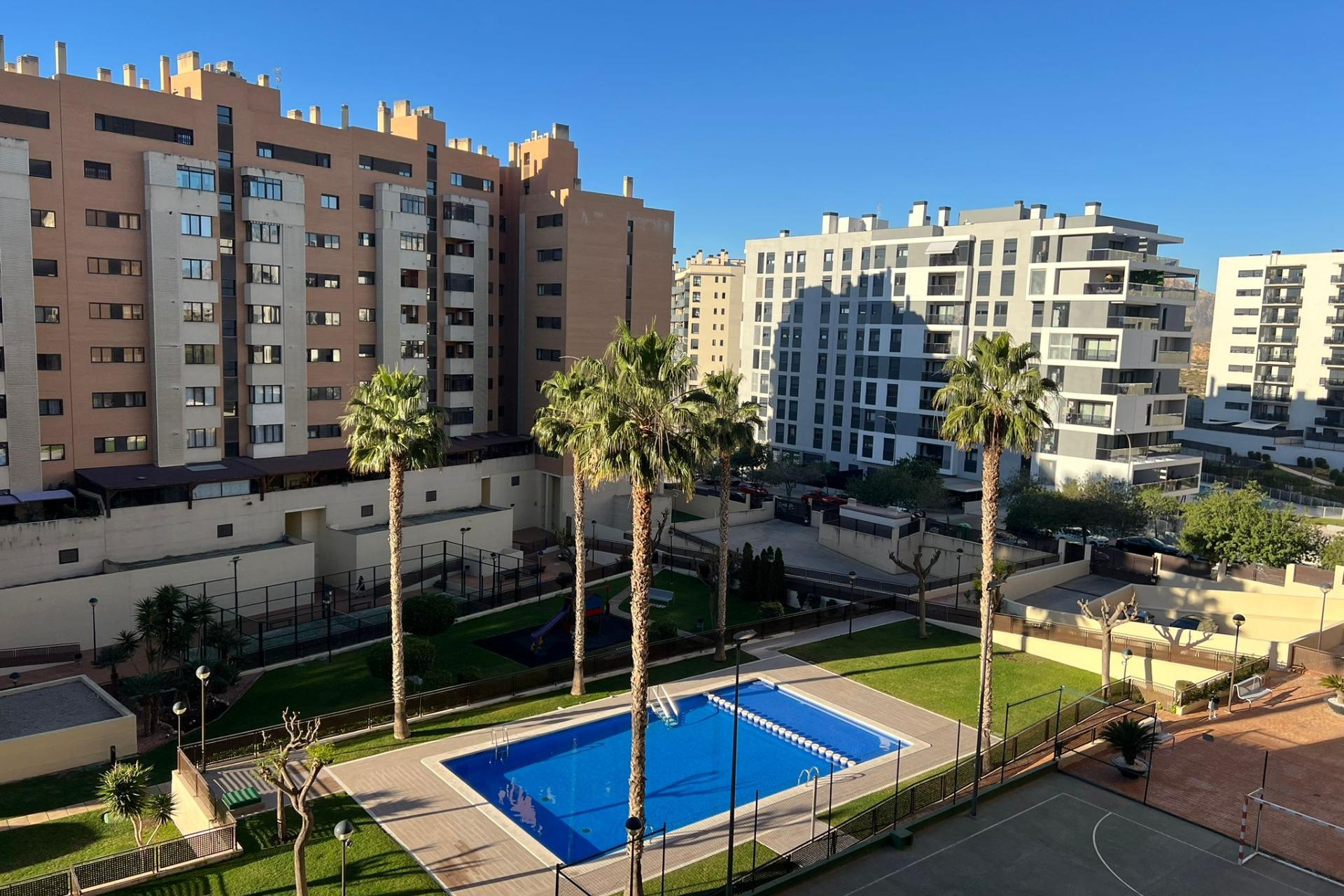 Alquiler a largo plazo - Apartamento / piso - Alicante - Pau II
