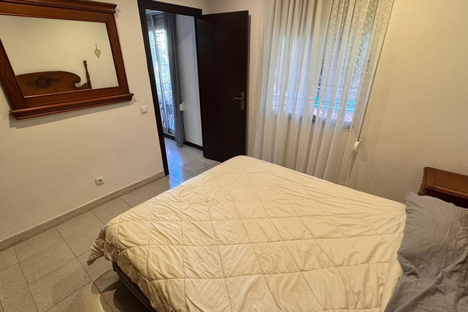 Alquiler a largo plazo - Apartamento / piso - Alicante - Virgen del Remedio-Parque lo Morant