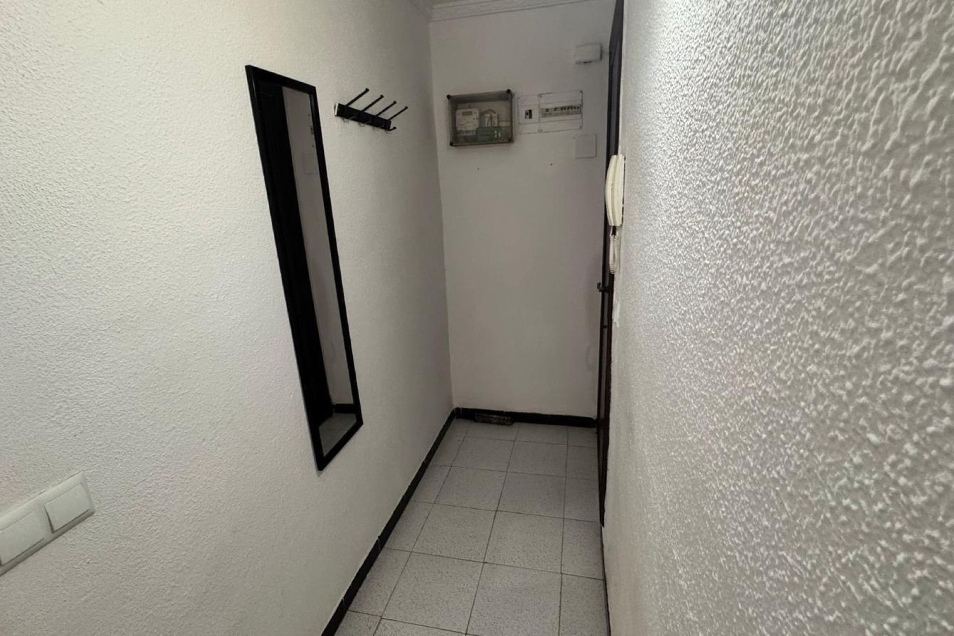 Alquiler a largo plazo - Apartamento / piso - Alicante - Virgen del Remedio-Parque lo Morant