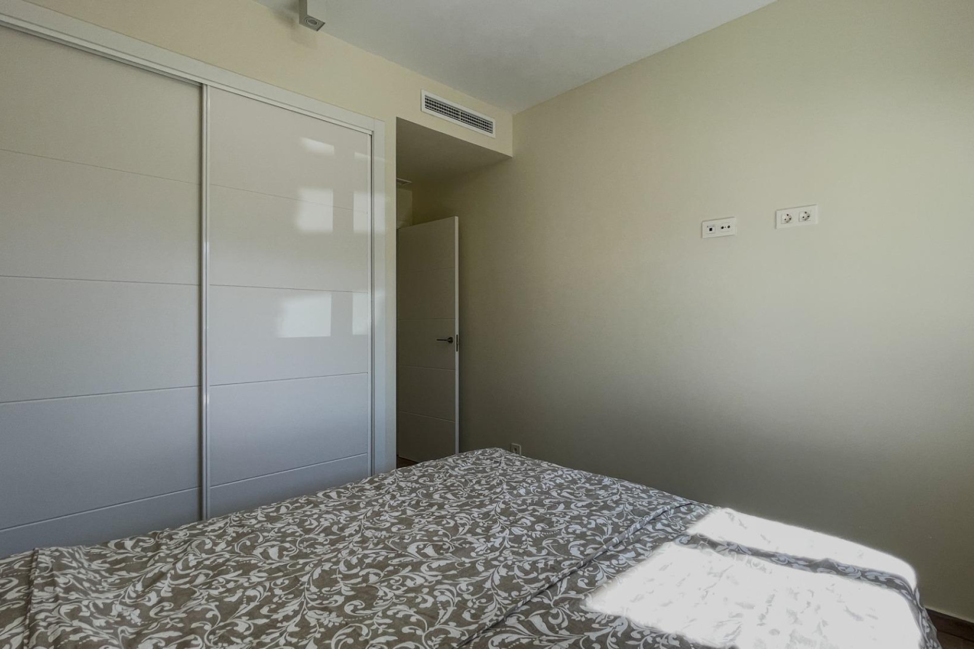 Alquiler a largo plazo - Apartamento / piso - Finestrat - Balcón de finestrat