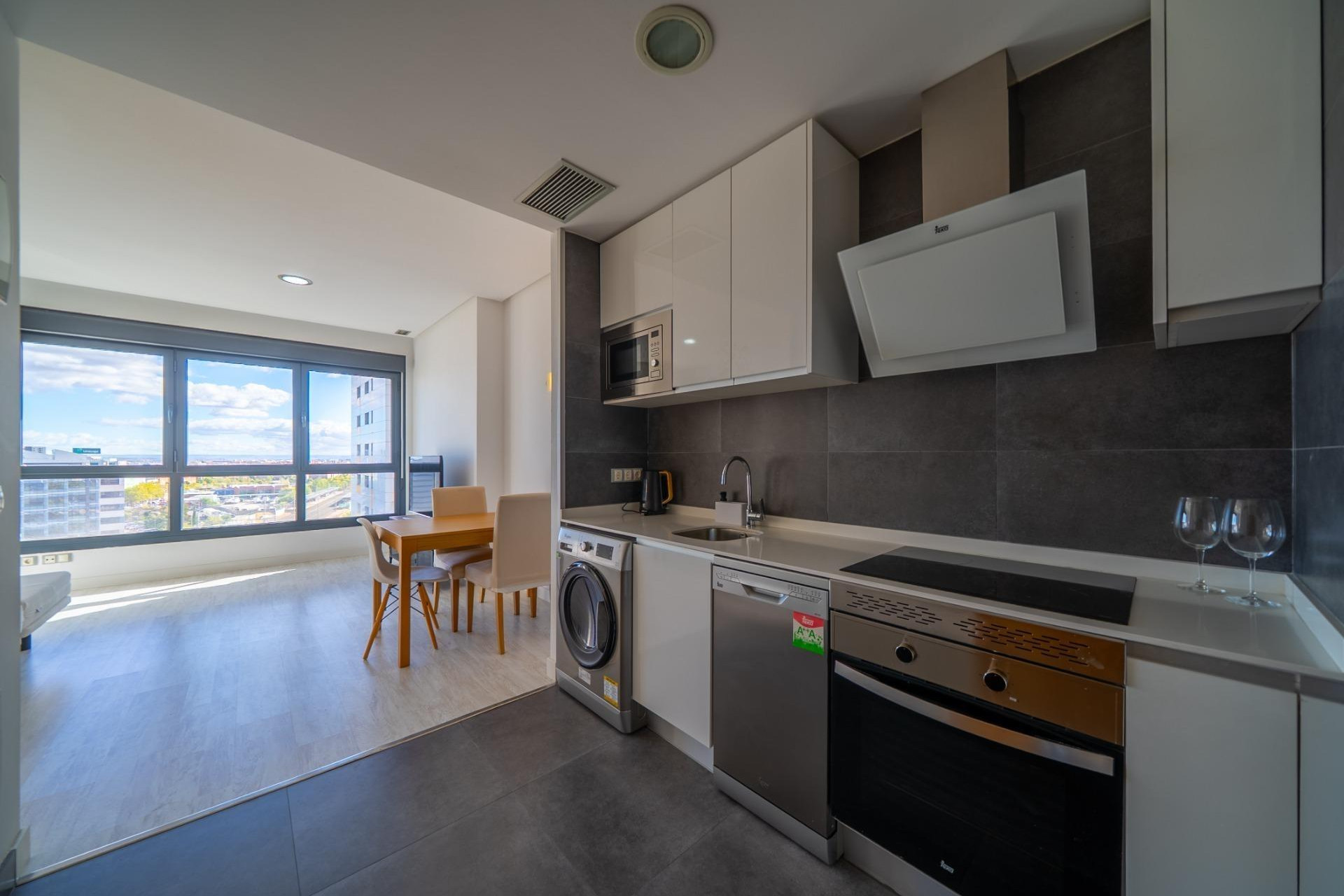 Alquiler a largo plazo - Apartamento / piso - Madrid - Costillares