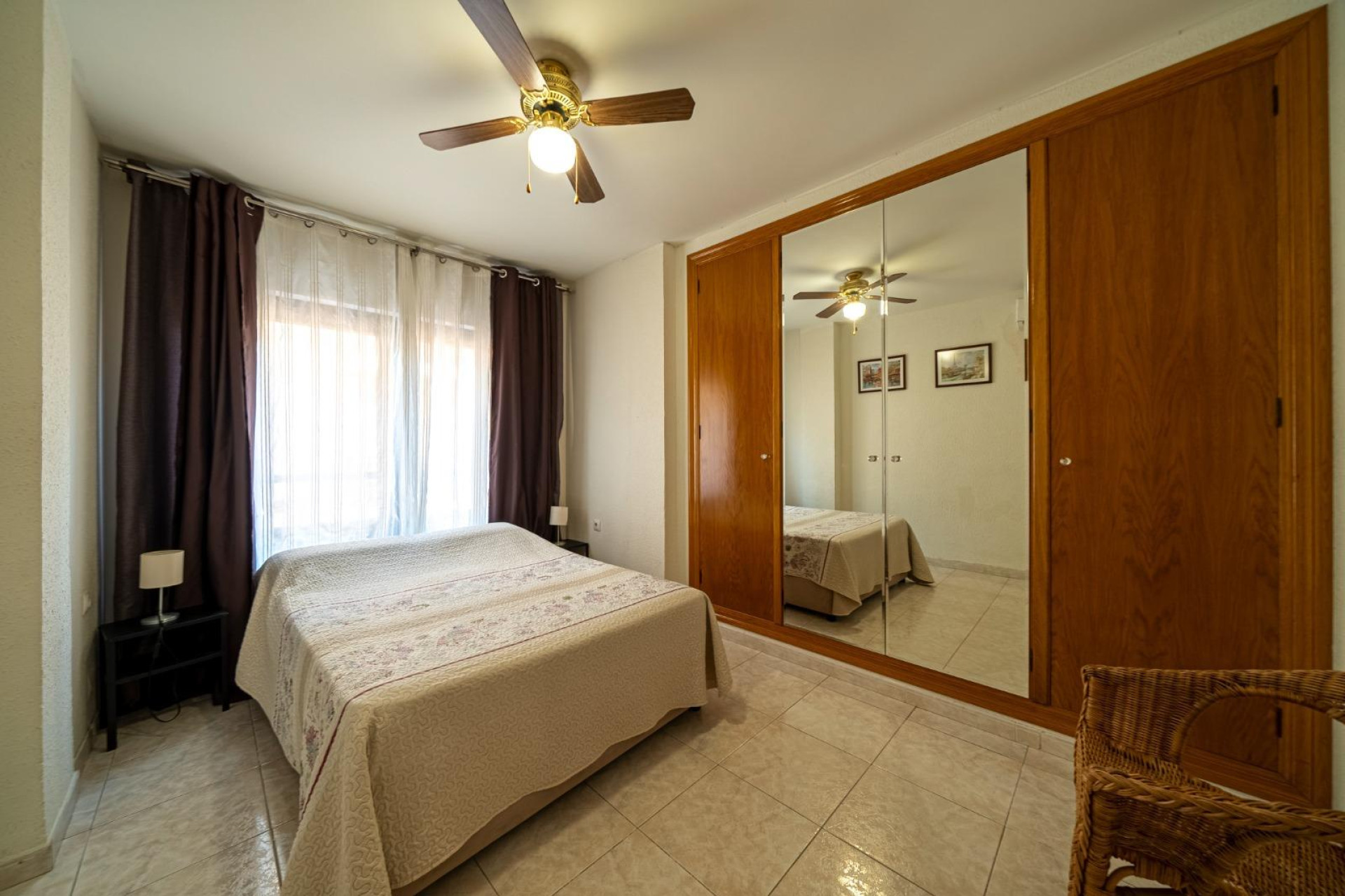 Alquiler a largo plazo - Apartamento / piso - SAN JUAN ALICANTE - Altozano