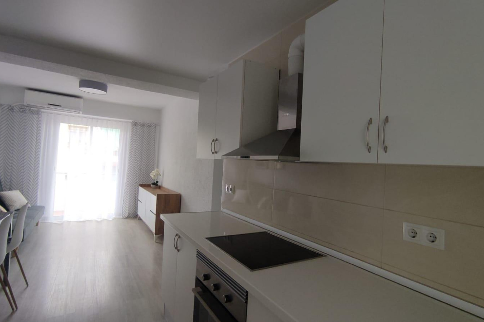 Alquiler a largo plazo - Apartamento / piso - SAN JUAN ALICANTE - Bulevar del Pla