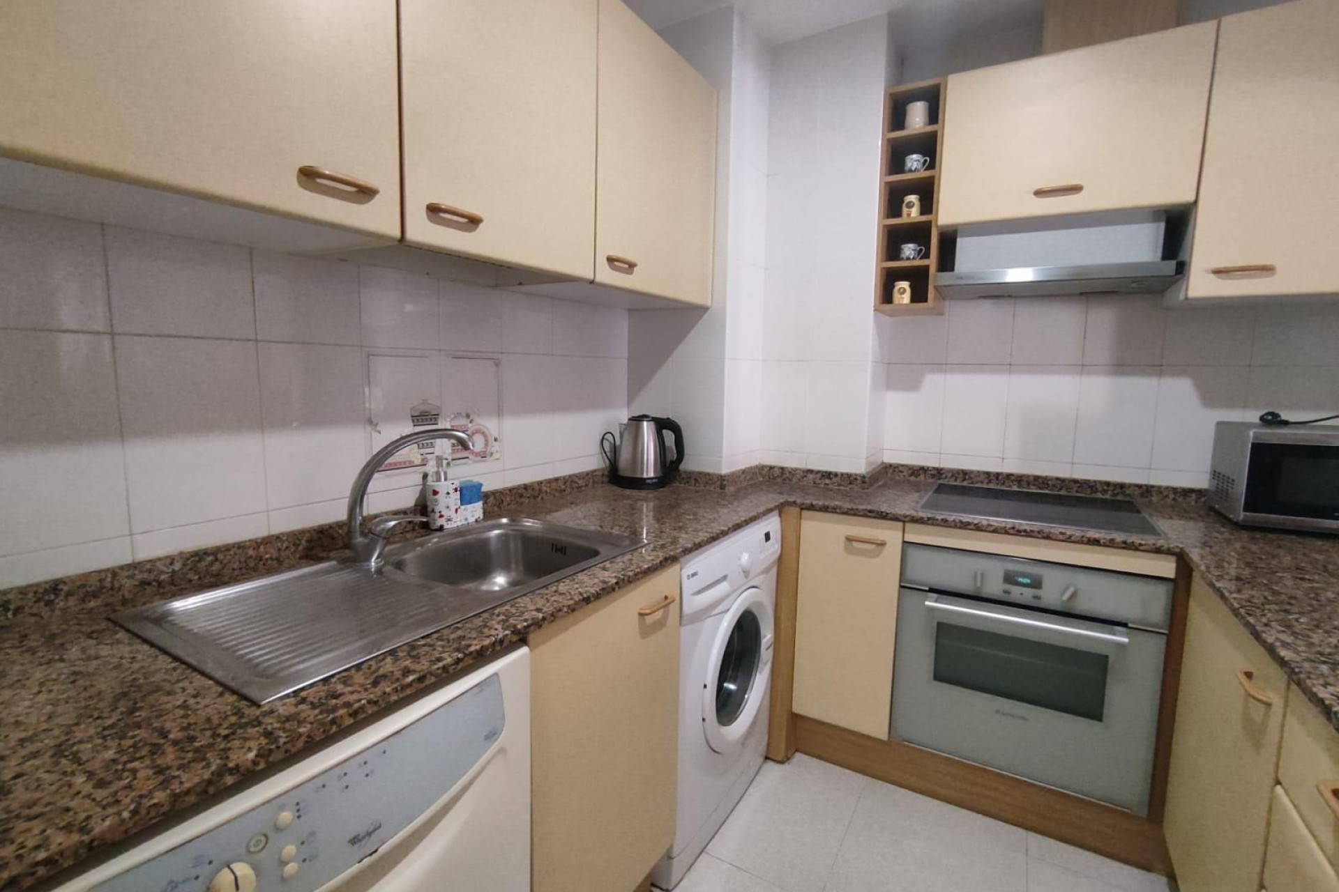 Alquiler a largo plazo - Apartamento / piso - SAN JUAN ALICANTE - Carolinas bajas