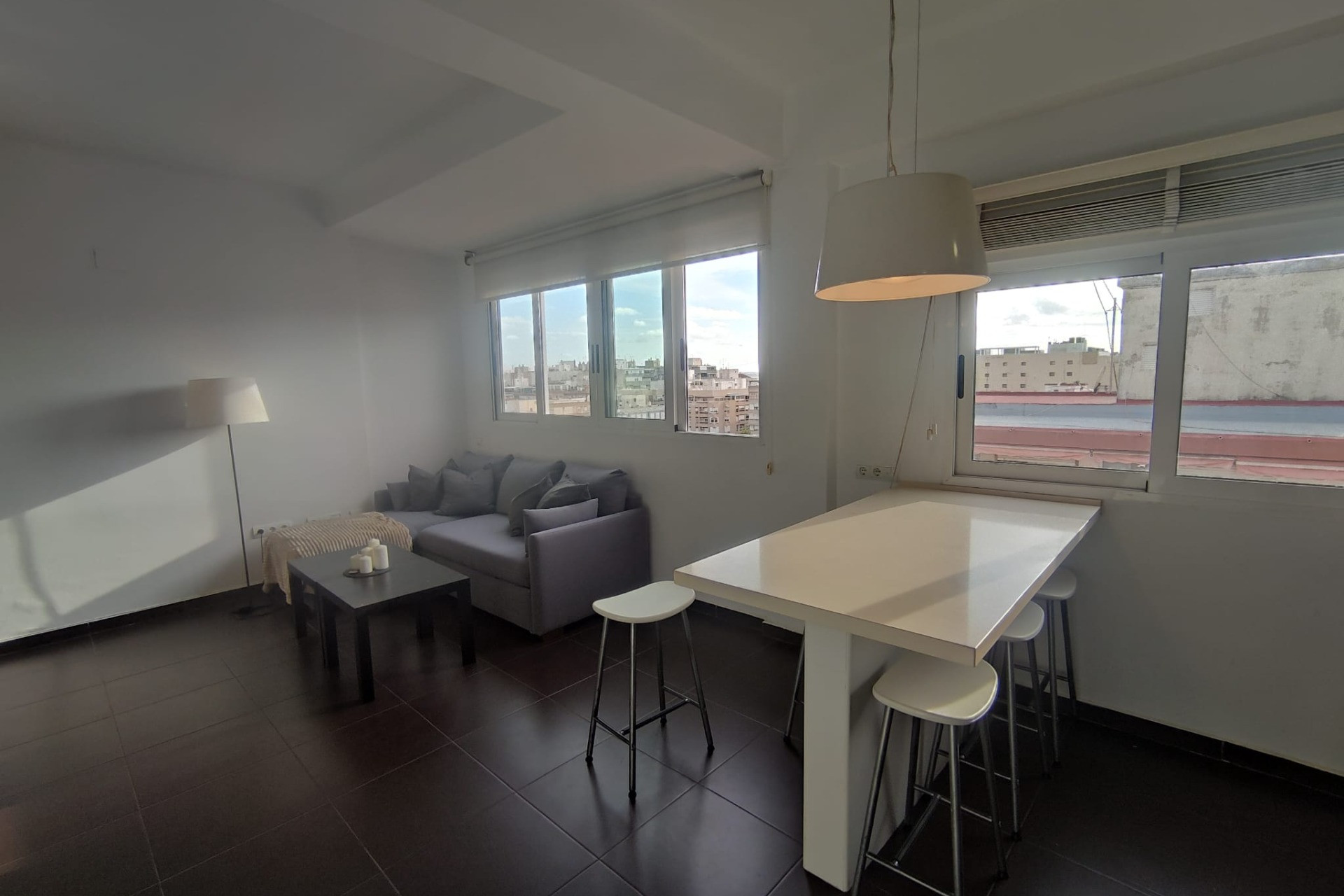 Alquiler a largo plazo - Apartamento / piso - SAN JUAN ALICANTE - Ensanche - Diputación