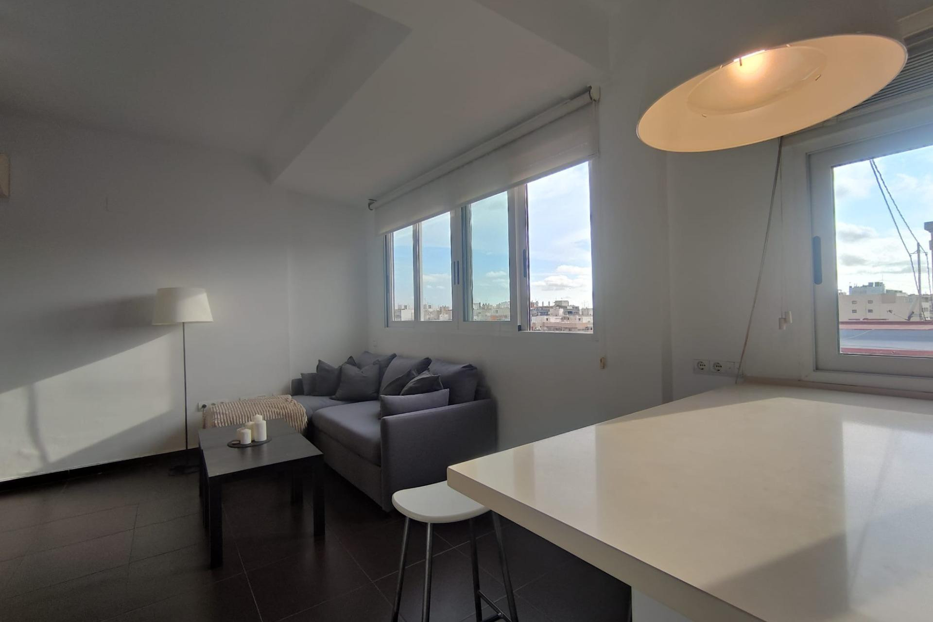 Alquiler a largo plazo - Apartamento / piso - SAN JUAN ALICANTE - Ensanche - Diputación