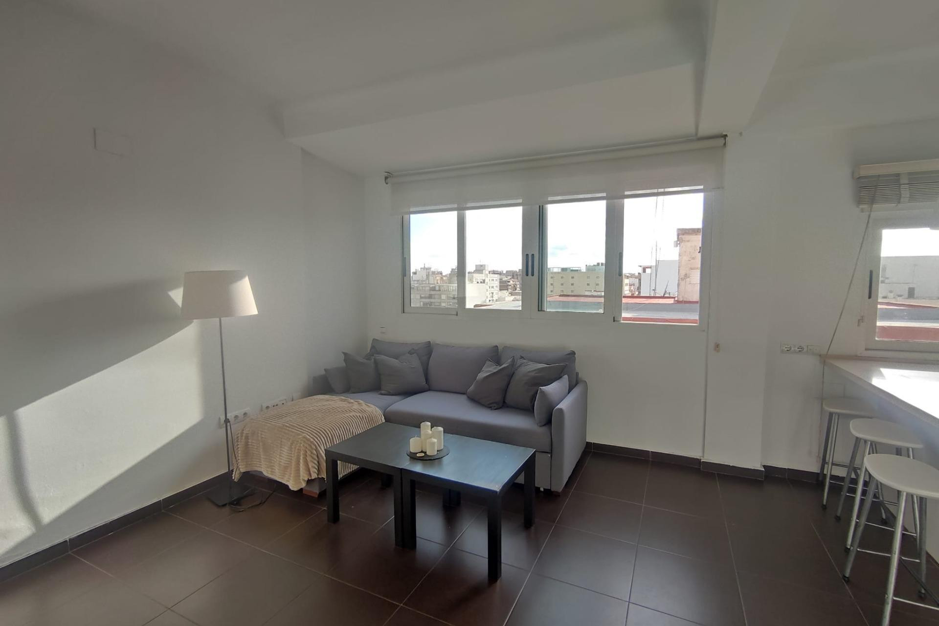 Alquiler a largo plazo - Apartamento / piso - SAN JUAN ALICANTE - Ensanche - Diputación