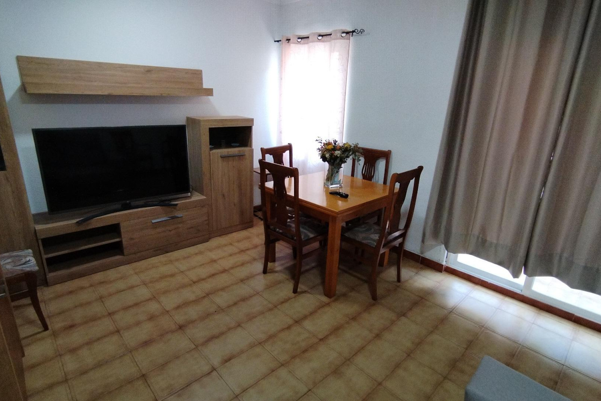 Alquiler a largo plazo - Apartamento / piso - SAN JUAN ALICANTE - La Florida