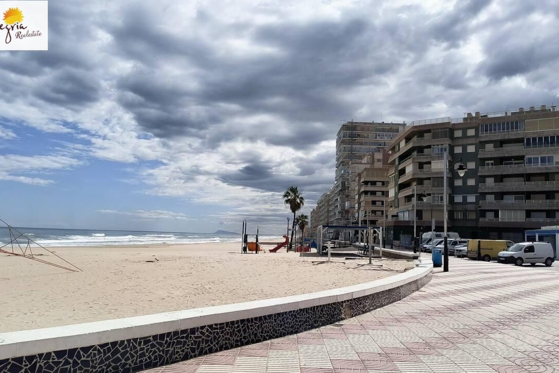 Alquiler a largo plazo - Apartamento / piso - Sueca - El Perelló playa