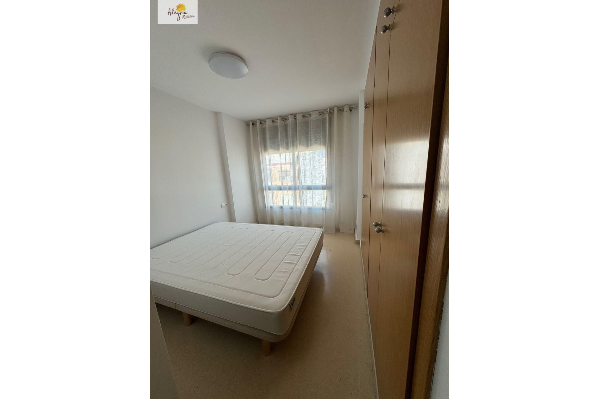 Alquiler a largo plazo - Apartamento / piso - Torrent - Avd. Al Vedat