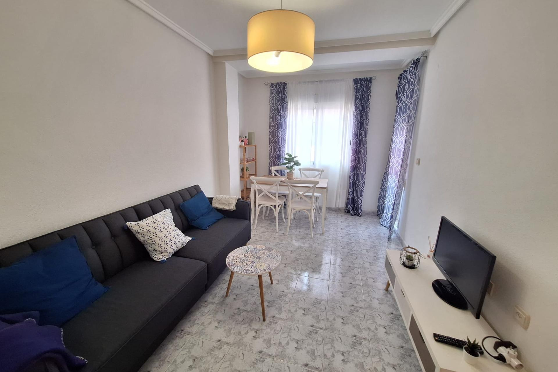 Alquiler a largo plazo - Apartamento / piso - Torrevieja - Habaneras