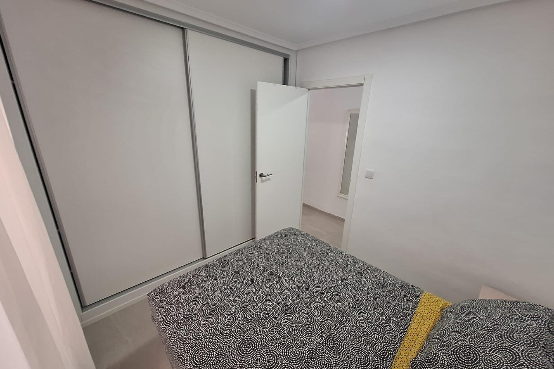 Alquiler a largo plazo - Apartamento / piso - Torrevieja - Habaneras