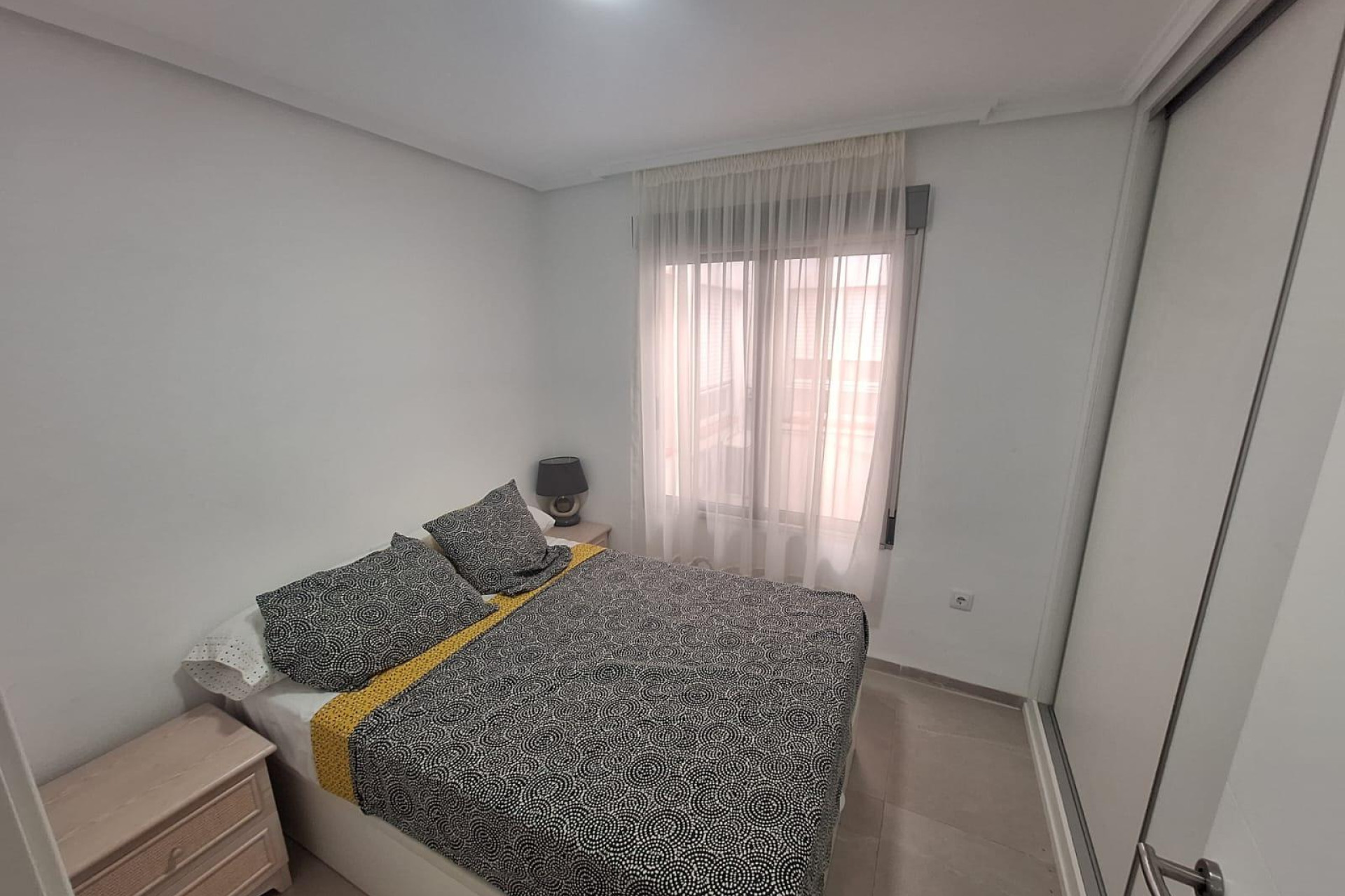 Alquiler a largo plazo - Apartamento / piso - Torrevieja - Habaneras