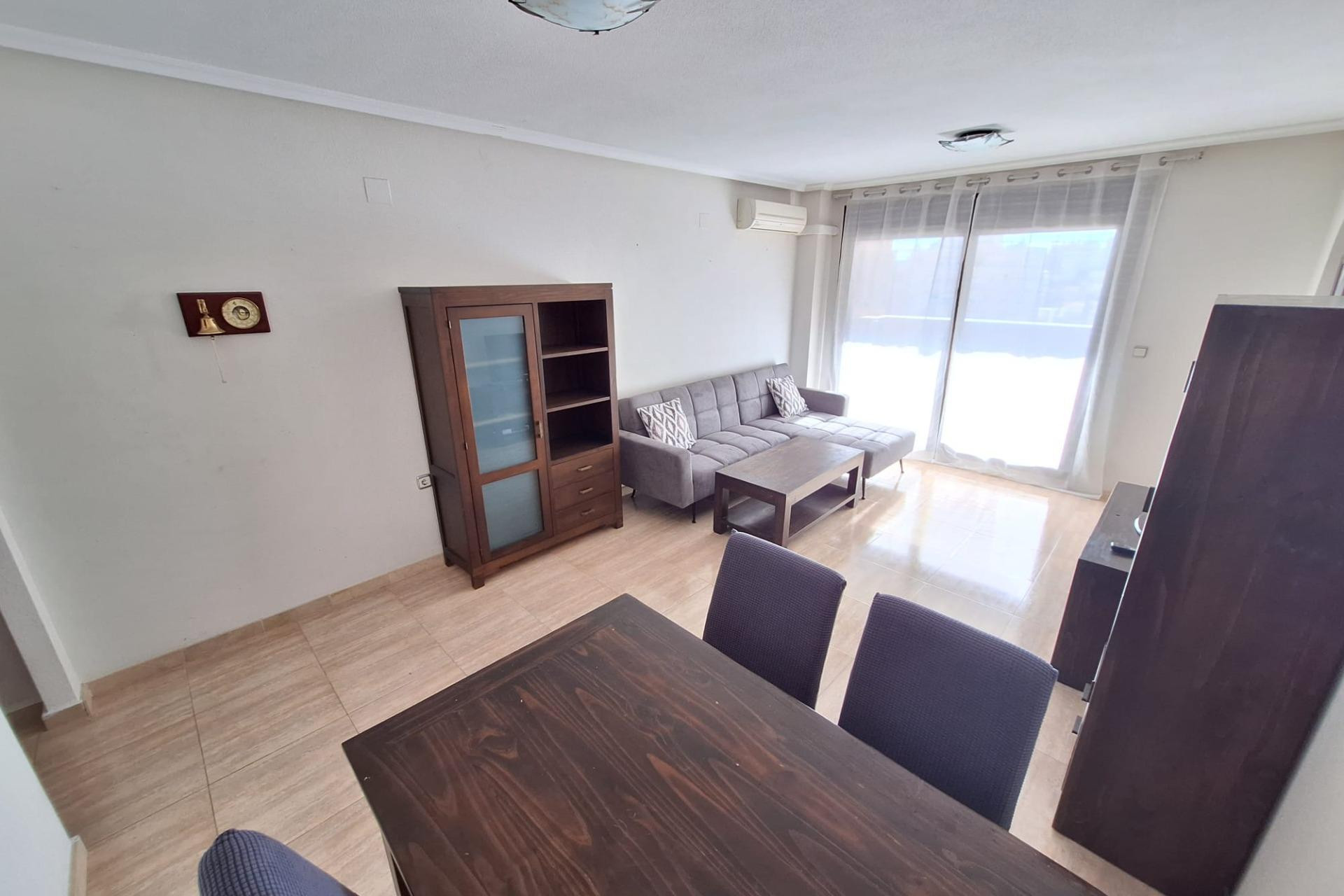 Alquiler a largo plazo - Apartamento / piso - Torrevieja - Playa de los Locos
