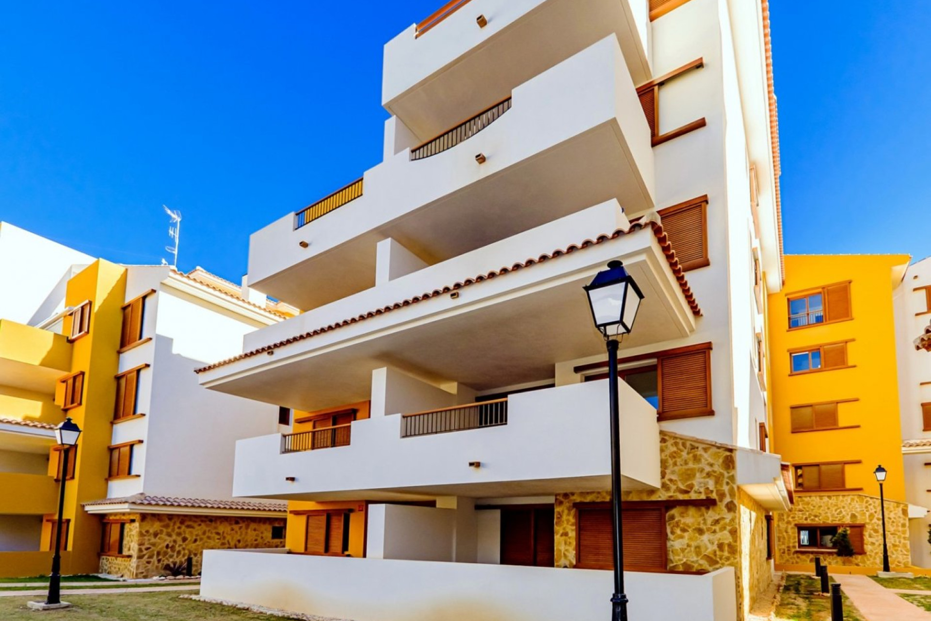 Alquiler a largo plazo - Apartamento / piso - Torrevieja - Punta prima