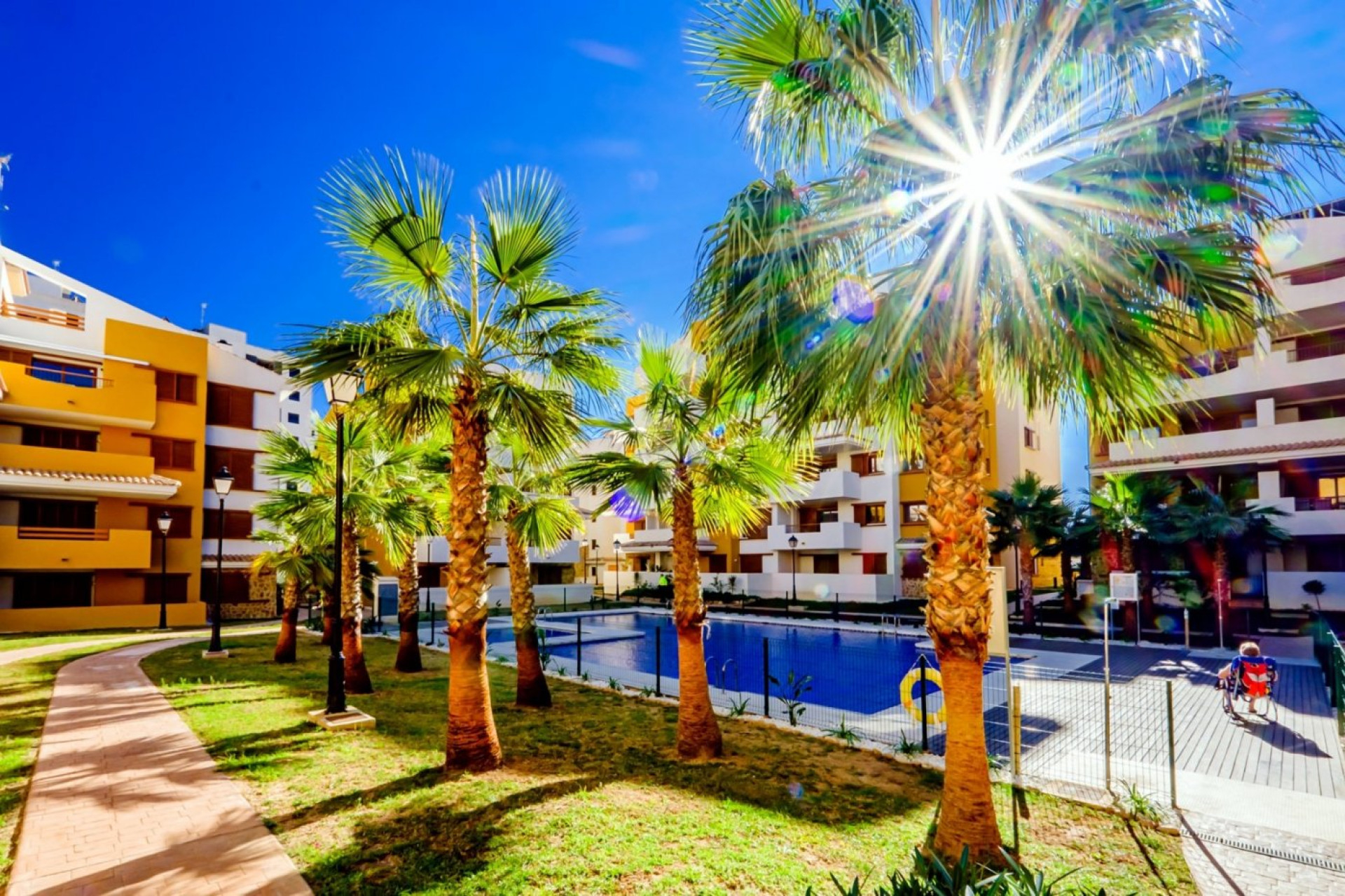 Alquiler a largo plazo - Apartamento / piso - Torrevieja - Punta prima