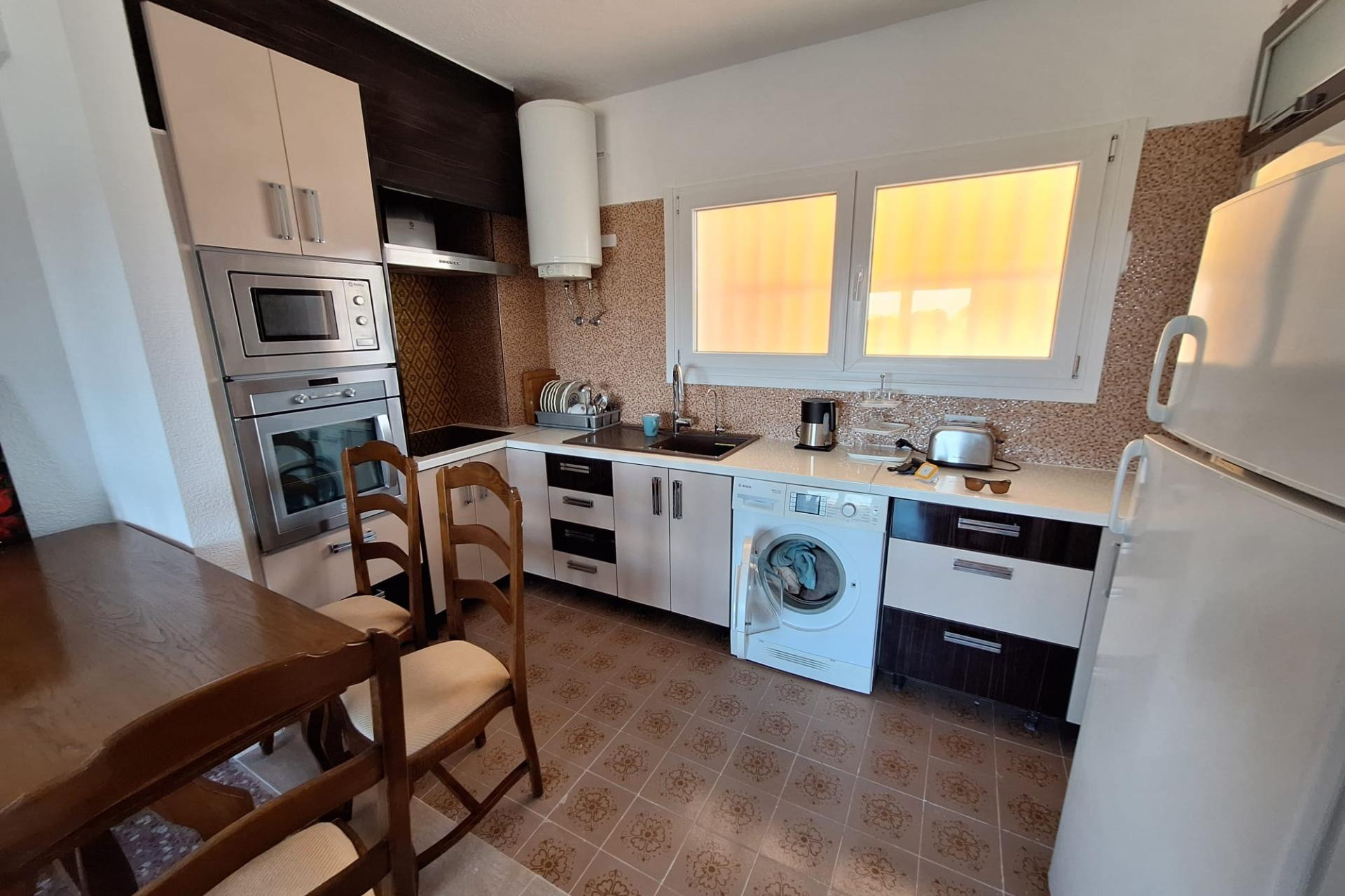 Alquiler a largo plazo - Apartamento / piso - Torrevieja - Punta prima