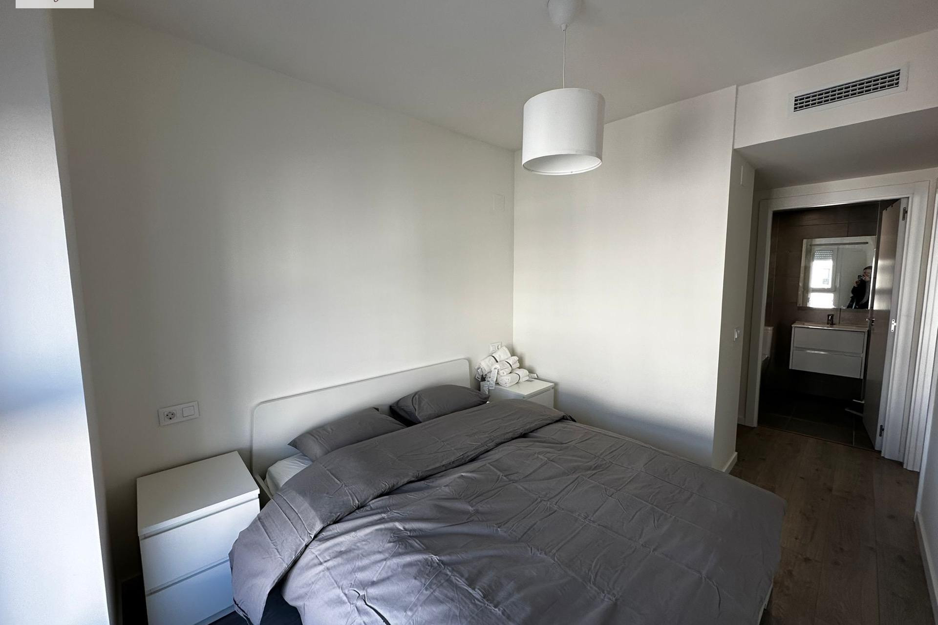 Alquiler a largo plazo - Apartamento / piso - Valencia - Malilla