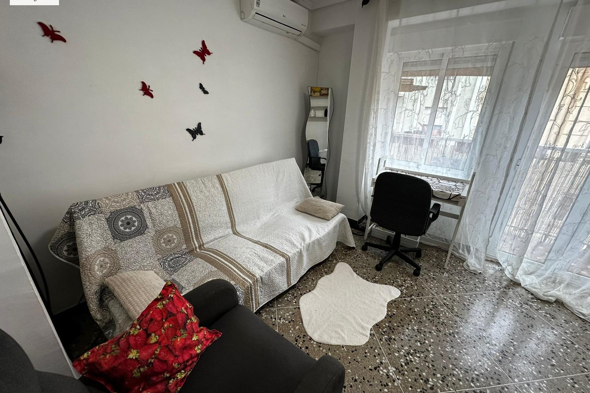 Alquiler a largo plazo - Apartamento / piso - Valencia - Mont-Olivet