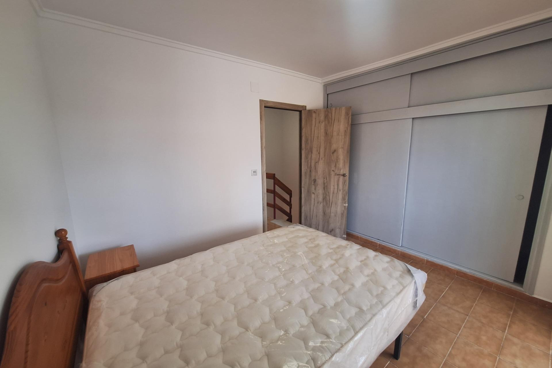 Alquiler a largo plazo - Casa Tipo Dúplex - Torrevieja - Aguas Nuevas