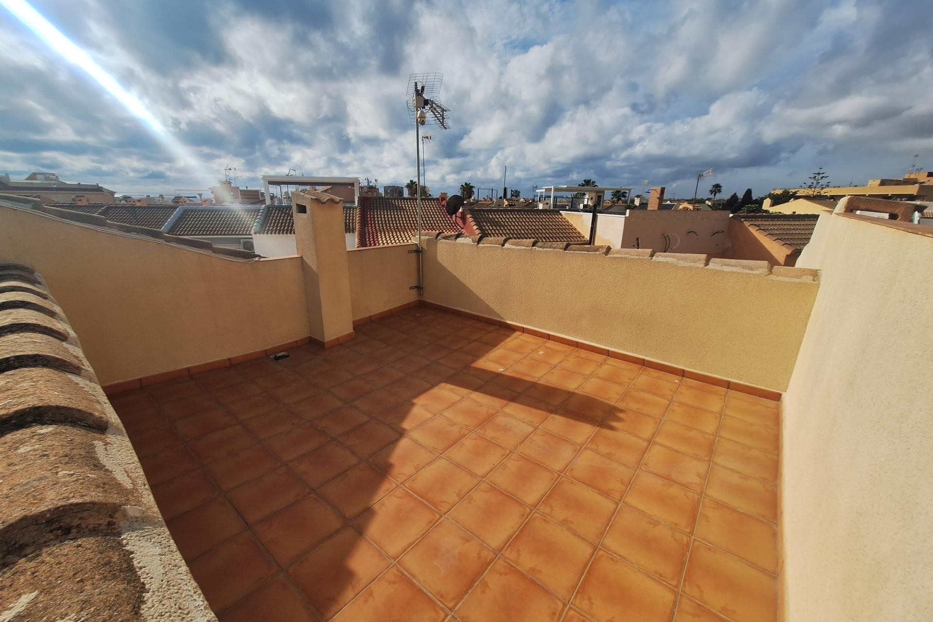 Alquiler a largo plazo - Casa Tipo Dúplex - Torrevieja - Aguas Nuevas