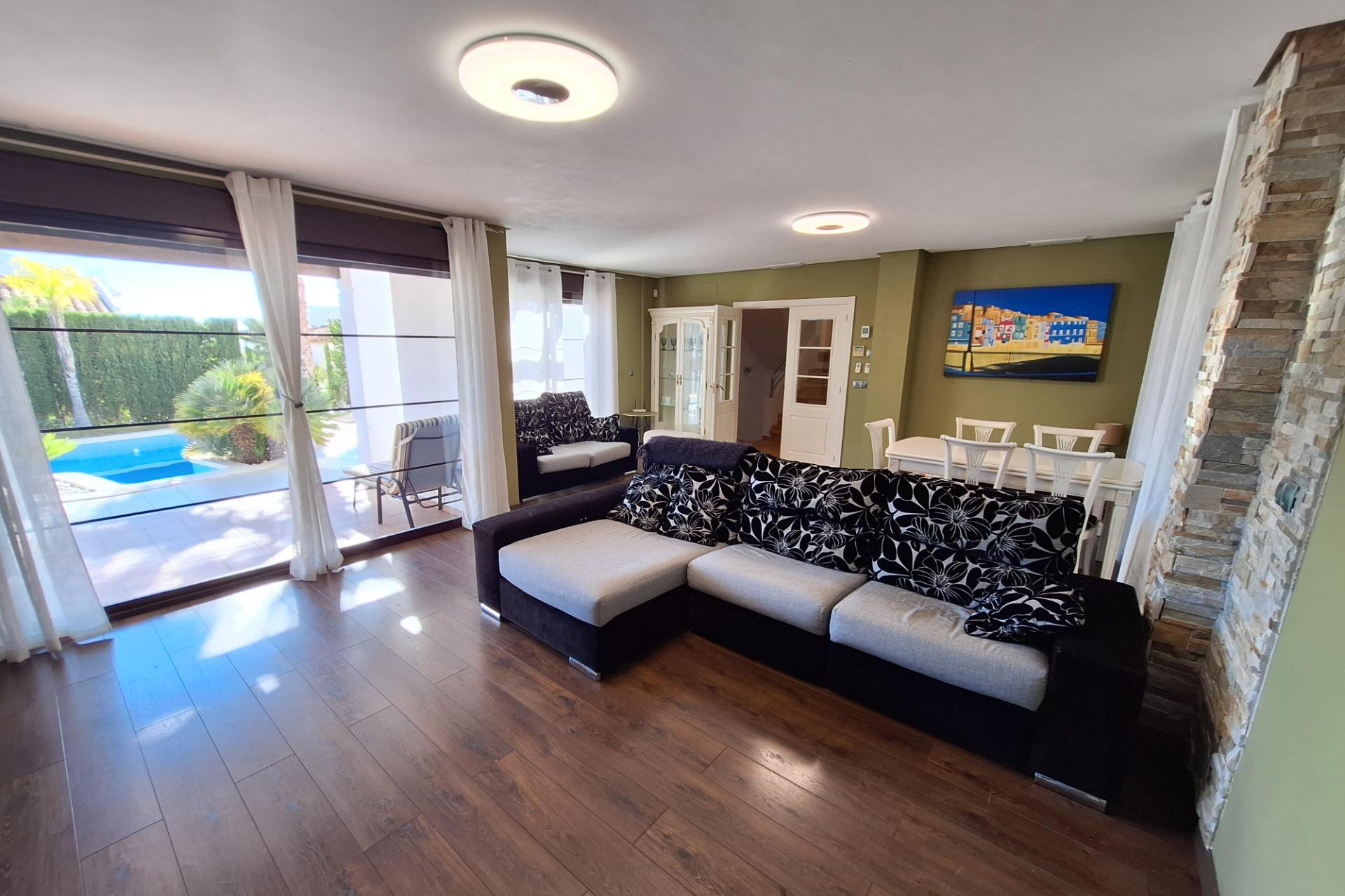 Alquiler a largo plazo - House - Finestrat - Sierra cortina