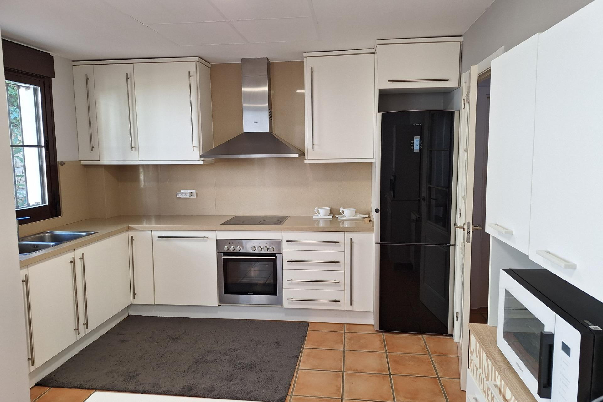 Alquiler a largo plazo - House - Finestrat - Sierra cortina