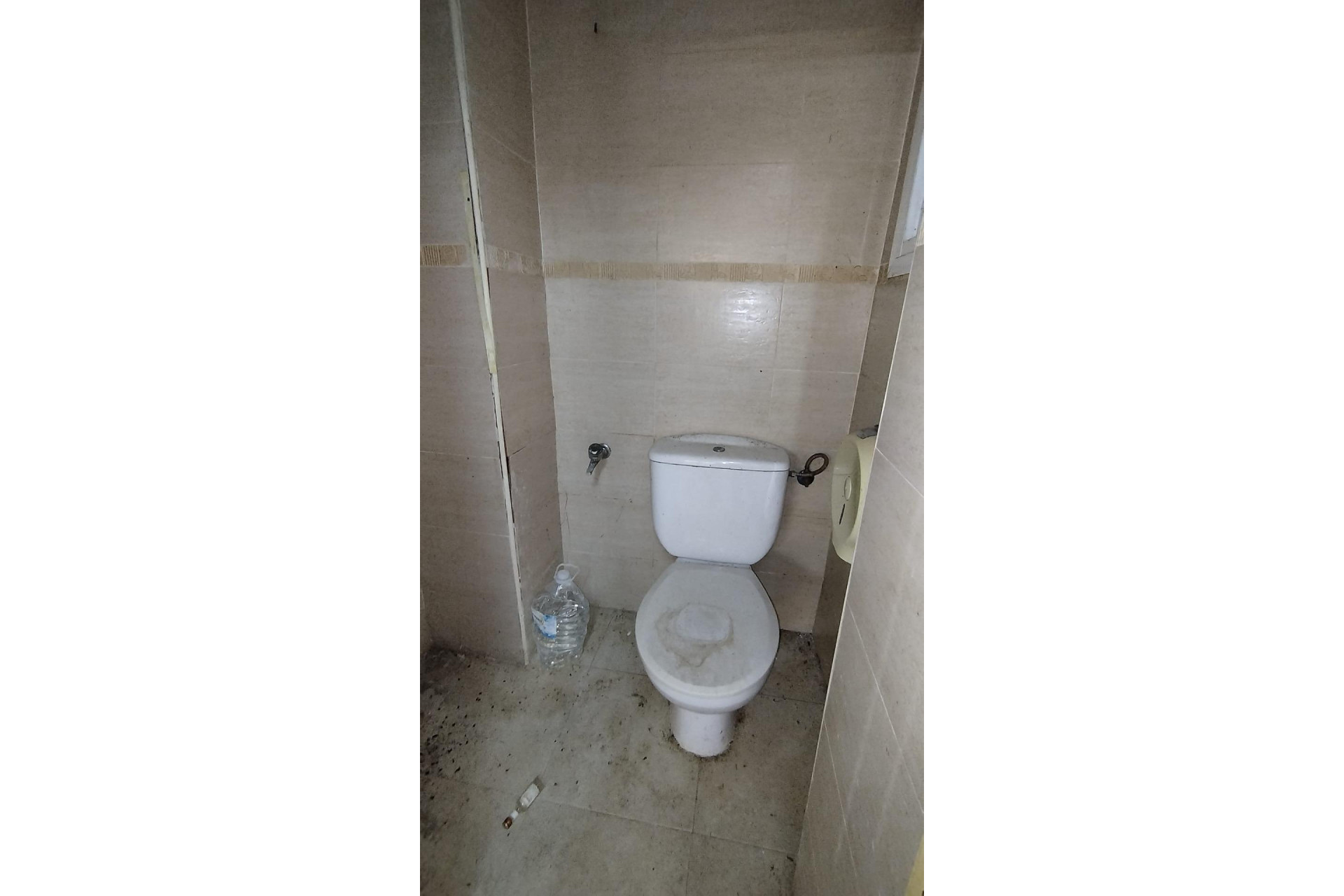 Alquiler a largo plazo - Local Comercial - Alicante - Carolinas Bajas