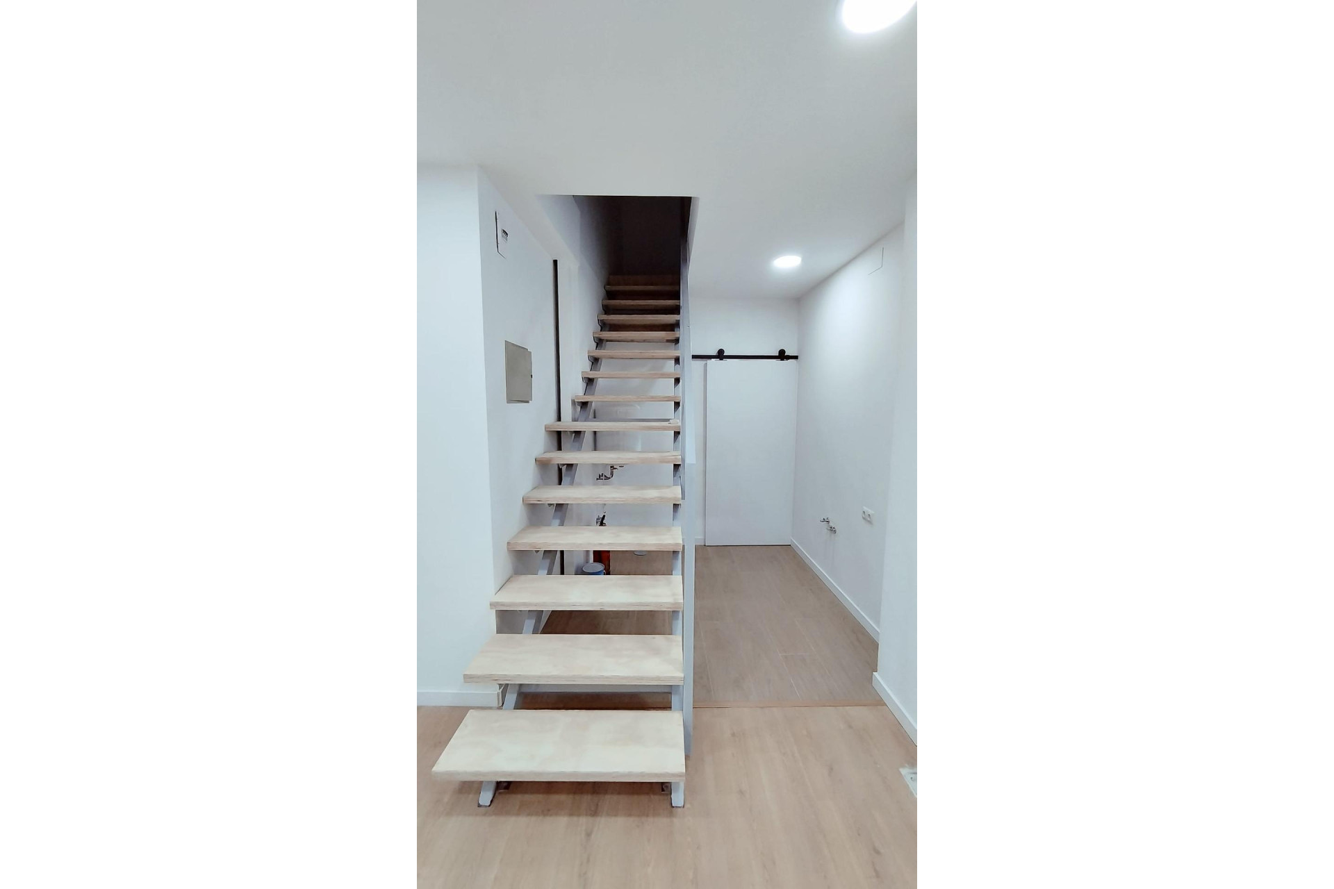 Alquiler a largo plazo - Local Comercial - Alicante - La Florida