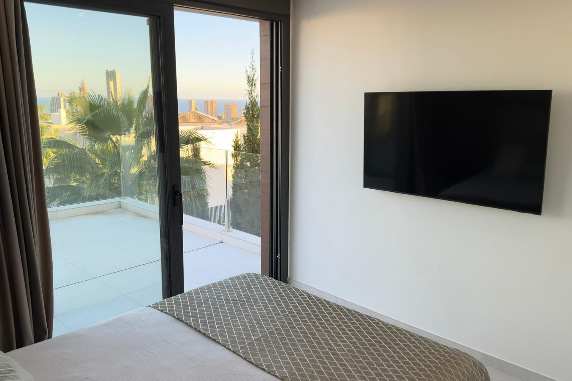 Alquiler a largo plazo - Villa - Finestrat - JARDIN DE SIERRA CORTINA