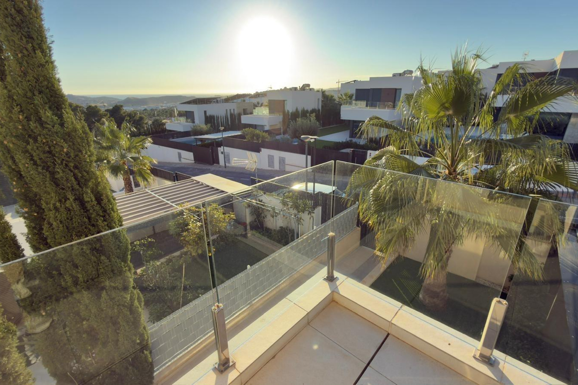 Alquiler a largo plazo - Villa - Finestrat - JARDIN DE SIERRA CORTINA