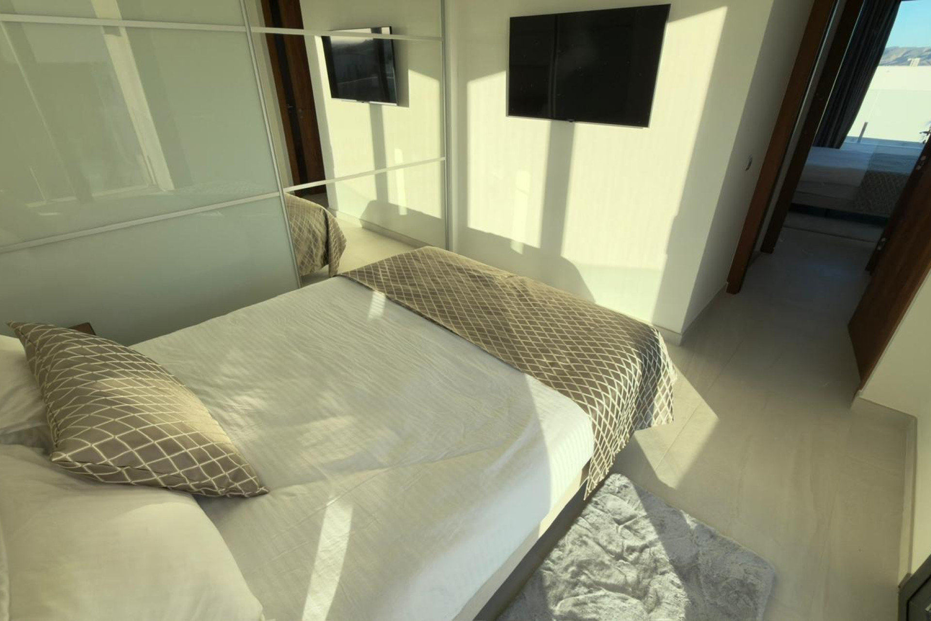 Alquiler a largo plazo - Villa - Finestrat - JARDIN DE SIERRA CORTINA