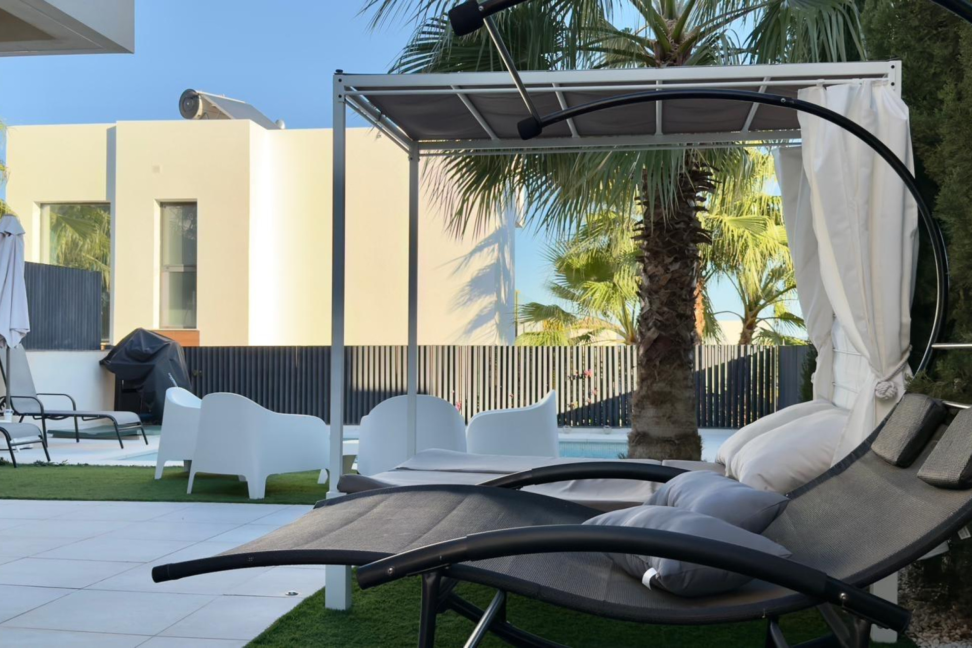 Alquiler a largo plazo - Villa - Finestrat - JARDIN DE SIERRA CORTINA