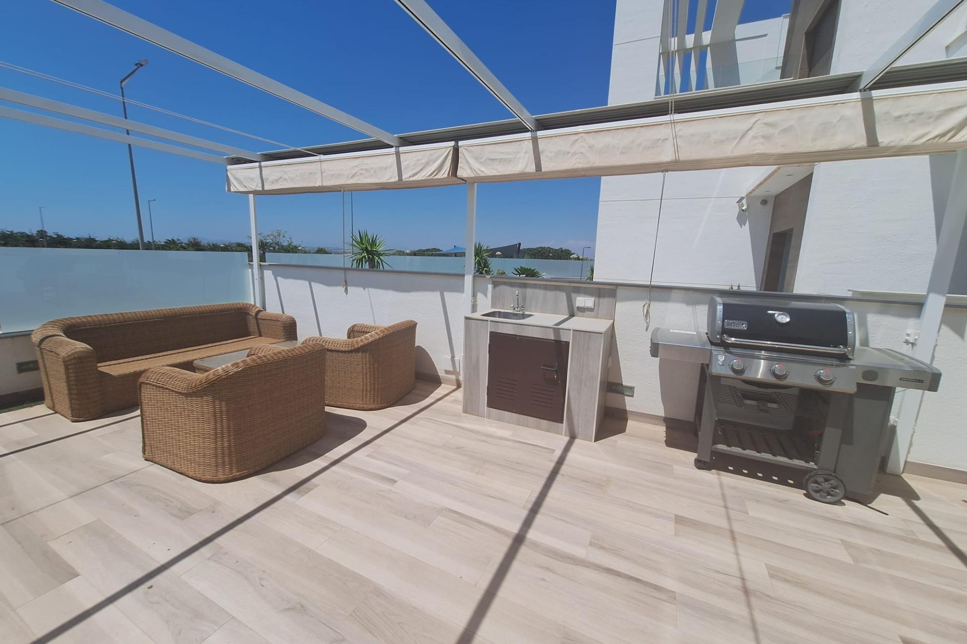 Alquiler a largo plazo - Villa - Torrevieja - Los Balcones