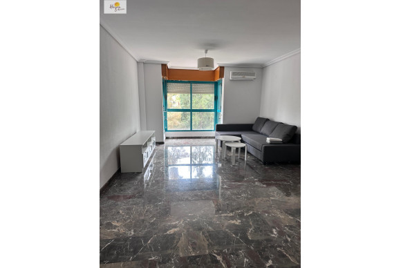 Apartamento / piso - Alquiler a largo plazo - Valencia - Barrio de Favara