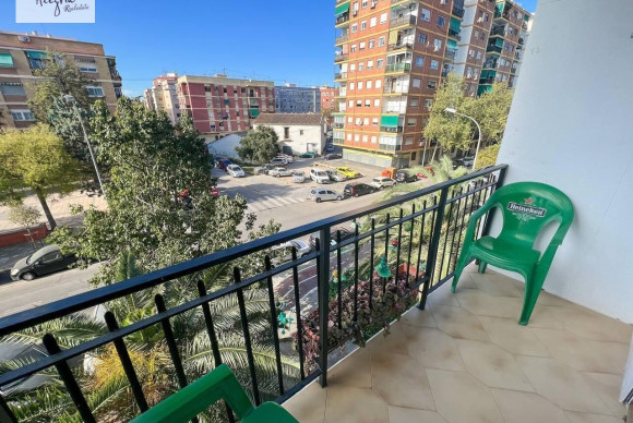 Apartamento / piso - Alquiler a largo plazo - Valencia - Benicalap