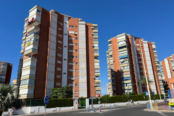 Apartamento / piso - Reventa - Benidorm - Poniente