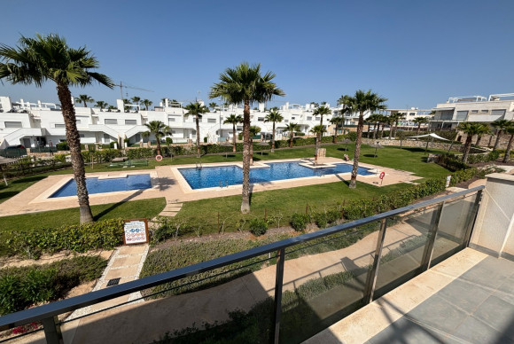 Apartamento / piso - Reventa - Los Montesinos - Entre Naranjos / Vistabella Golf