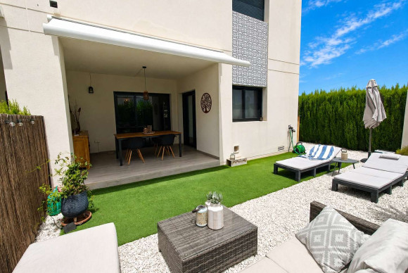 Apartamento / piso - Reventa - San Miguel de Salinas - La Cañada - Los Alcores