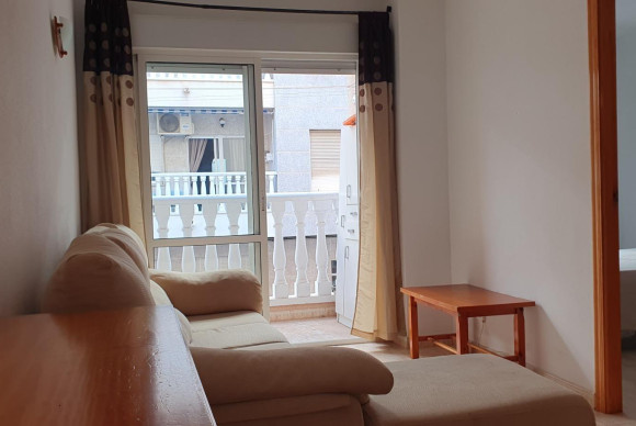 Apartamento / piso - Reventa - Torrevieja - B10809