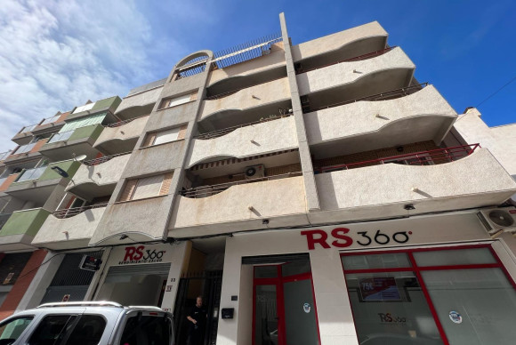Apartamento / piso - Reventa - Torrevieja - B9551