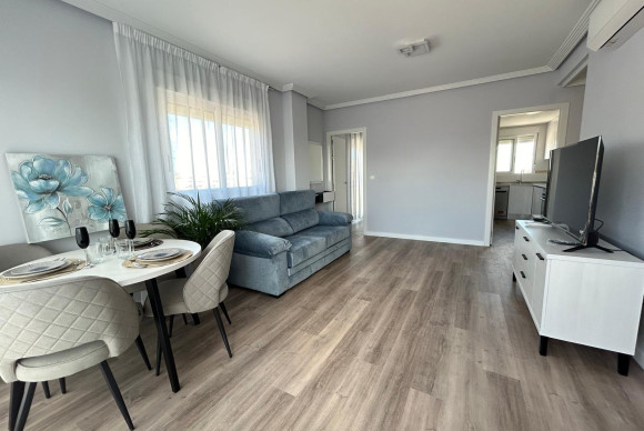 Apartamento / piso - Reventa - Torrevieja - Calas blanca